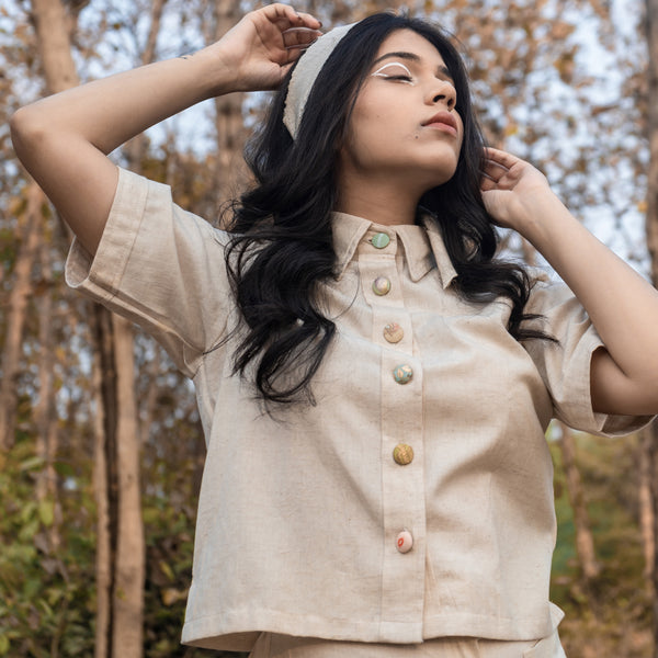 Easy Short Shirt with Patch Buttons